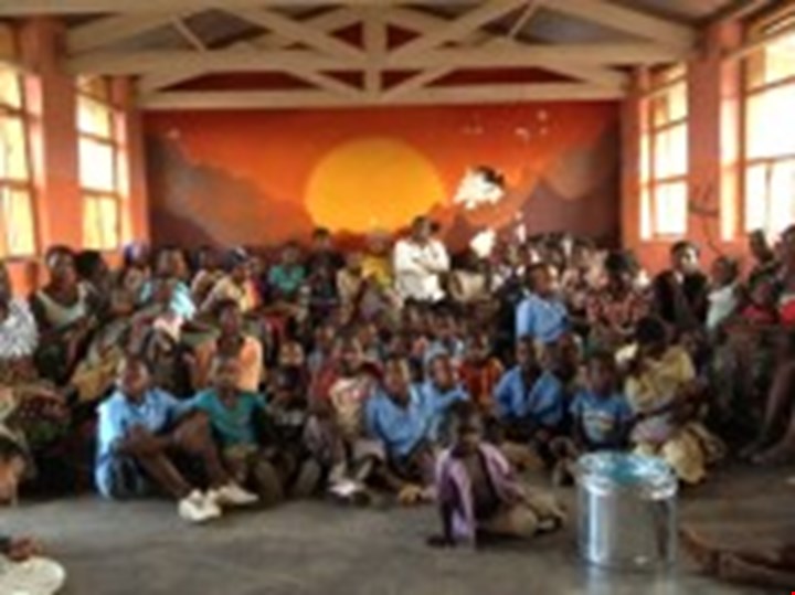 Bildet er fra NFUs lokallagsbesøk til Dawn branch utenfor Blantyre 