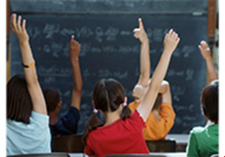 Illustrasjonsfoto av elever i klasserommet