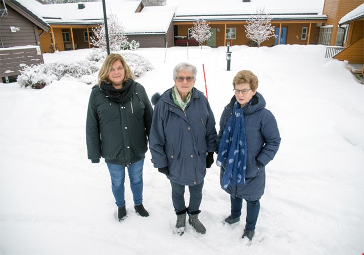 Marit Moen (til venstre), Frøydis Schjølberg (i midten) og Marie Kongsli Kleiven
